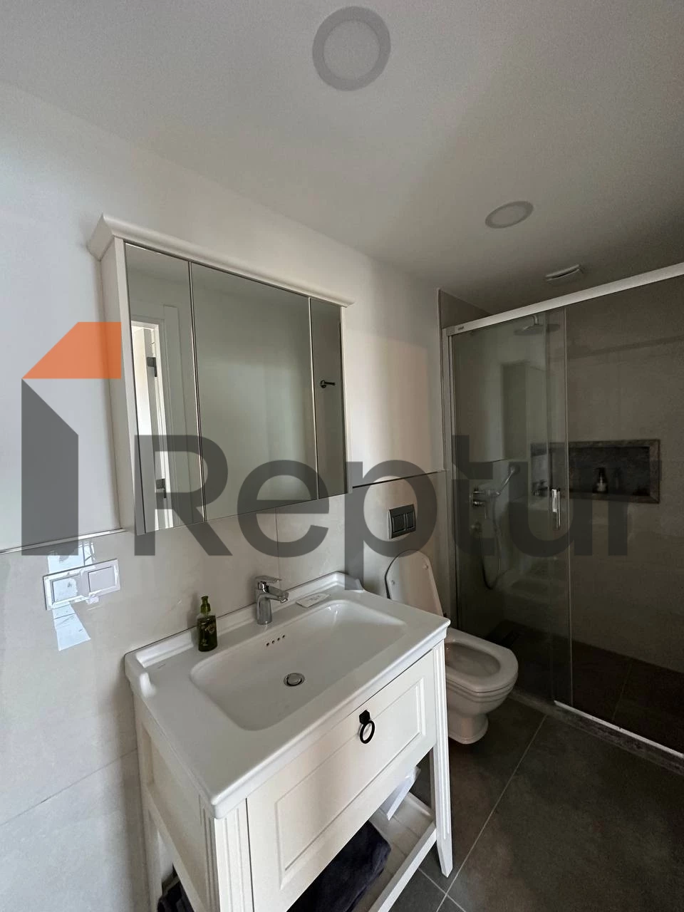 For sale from the owner, a finished residence with a panoramic view of the sea