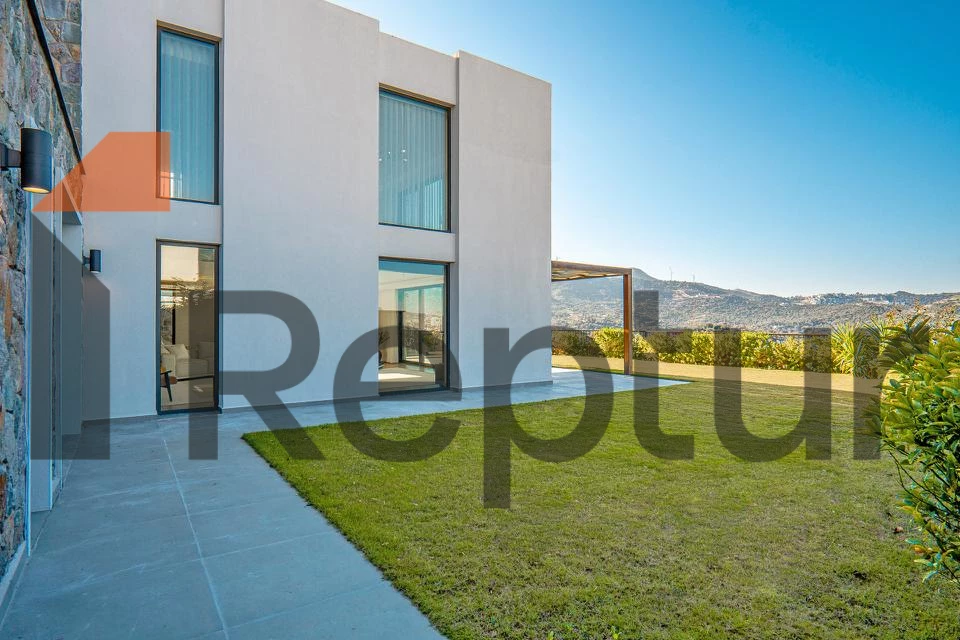 For sale 3+1 villa in premium segment from developer in Yalikavak area