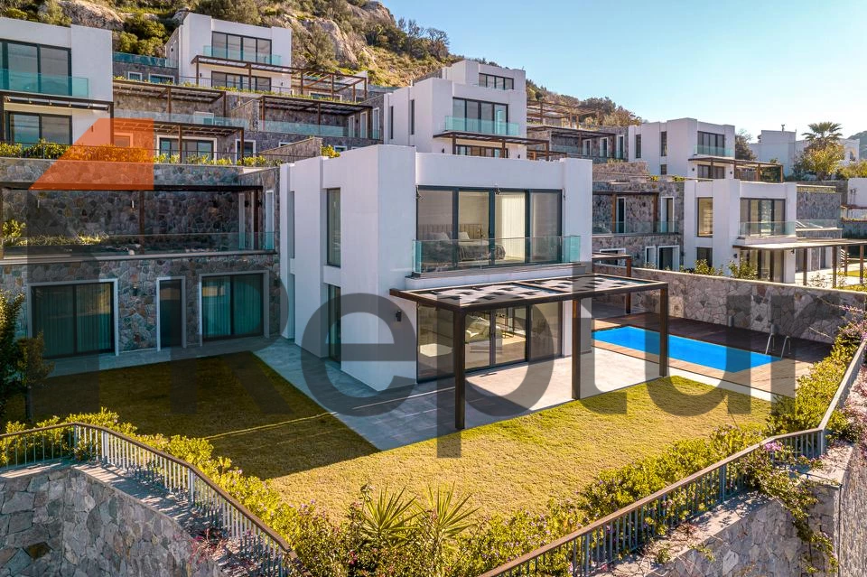 For sale 3+1 villa in premium segment from developer in Yalikavak area