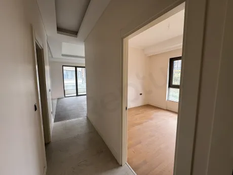 Modern and spacious interior corridor view of an apartment in Umraniye, Istanbul.