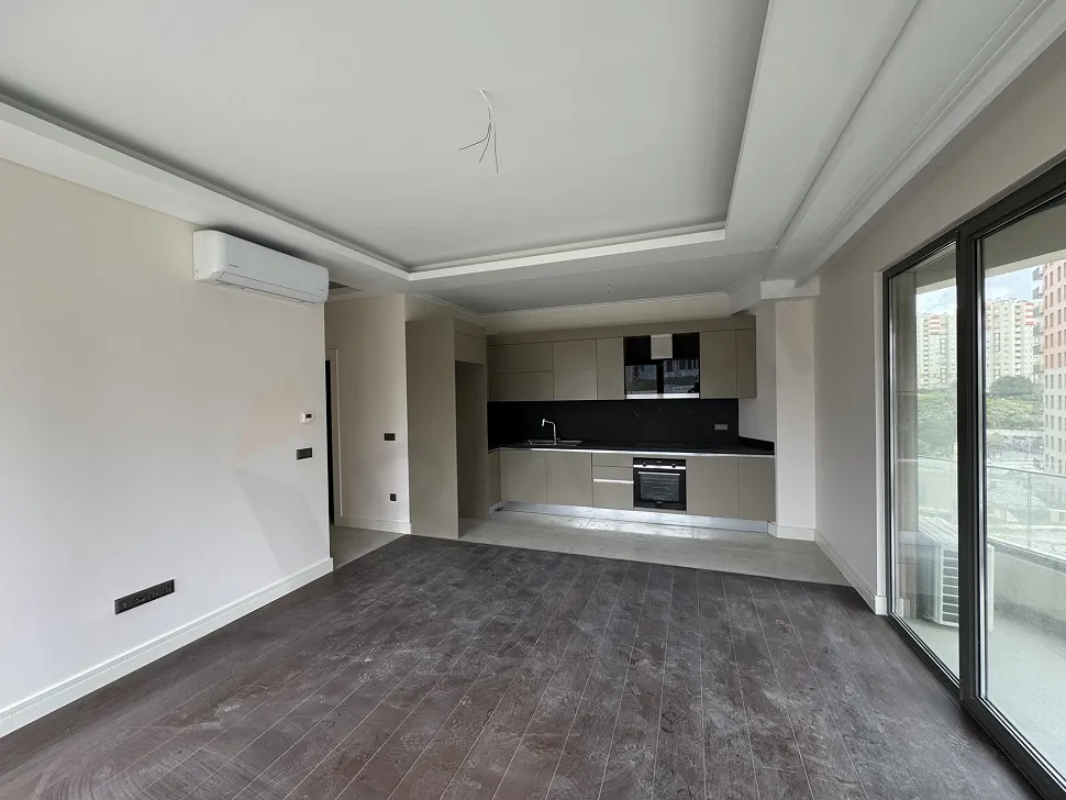 Modern 1+1 Residence in Ümraniye Istanbul Next to Metro Station