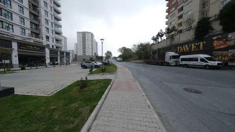 Spacious and modern outdoor parking area of the commercial property project in Basaksehir.