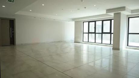 Modern Başakşehir Apartment: New Building with Indoor Pool & Parking