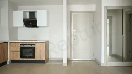 Modern Başakşehir Apartment: New Building with Indoor Pool & Parking