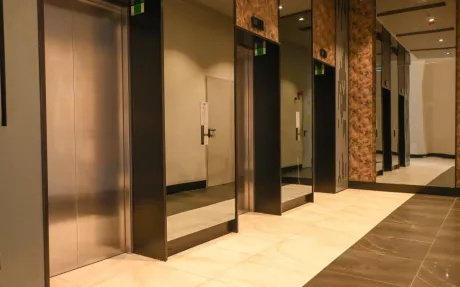 Modern Başakşehir Apartment: New Building with Indoor Pool & Parking