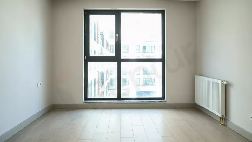 Modern Başakşehir Apartment: New Building with Indoor Pool & Parking