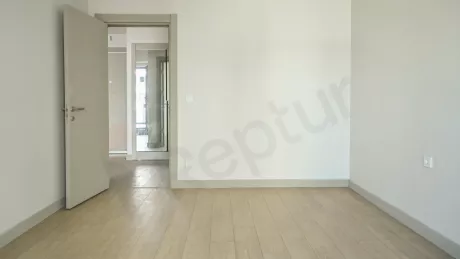 Modern Başakşehir Apartment: New Building with Indoor Pool & Parking
