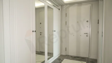 Spacious Esenyurt Apartment with Indoor Pool & Interest-Free Plan