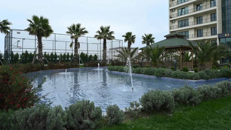 Spacious Esenyurt Apartment with Indoor Pool & Interest-Free Plan