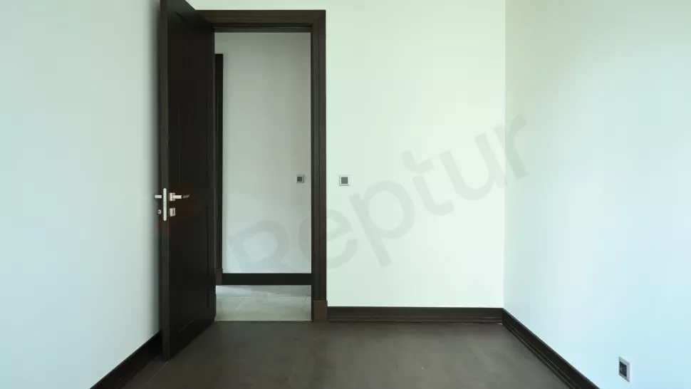 Spacious Beyoğlu Apartment with Indoor Pool & Luxury Amenities