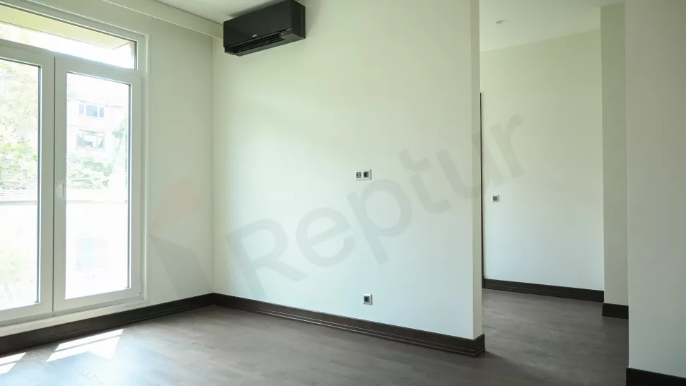 Spacious Beyoğlu Apartment with Indoor Pool & Luxury Amenities