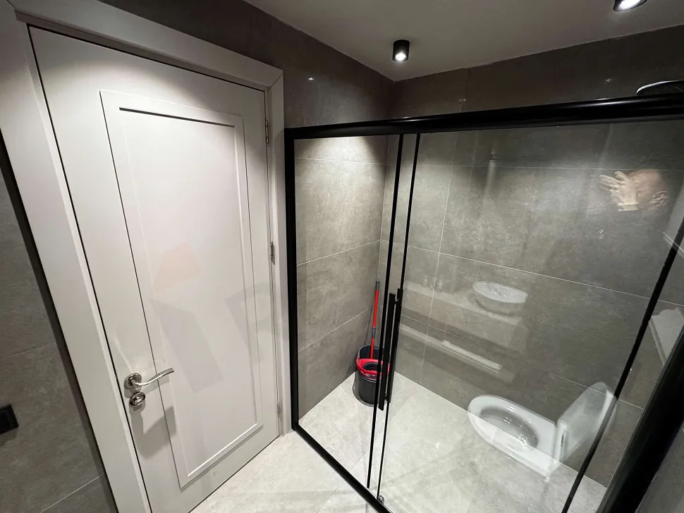 Accessible Urban Core: Furnished 2+1 in Besiktas Center