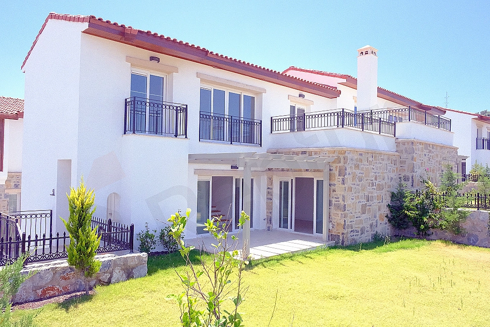 Garden of a villa for sale in Bodrum.
