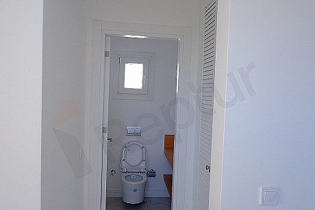 Modern designed, bright and spacious bathroom.