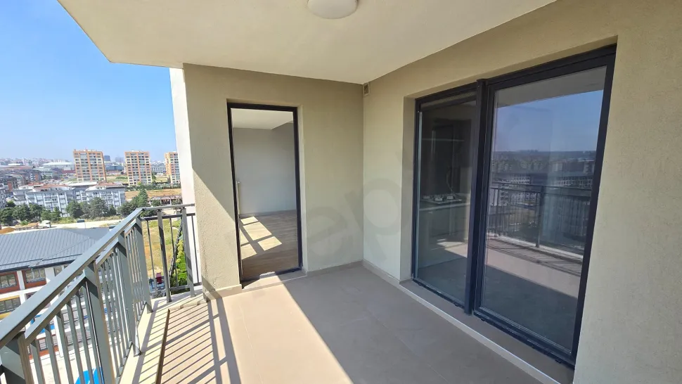 View of a modern and spacious apartment balcony located in Beylikdüzü, Istanbul.