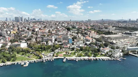 Brand New 1+1 in Golden Palace Beyoğlu Near Golden Horn Shore