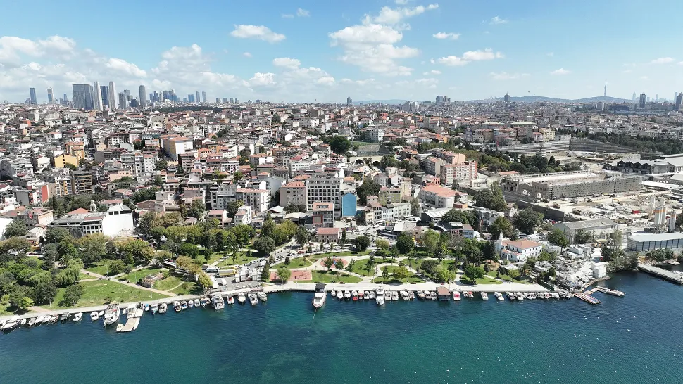 Brand New 1+1 in Golden Palace Beyoğlu Near Golden Horn Shore