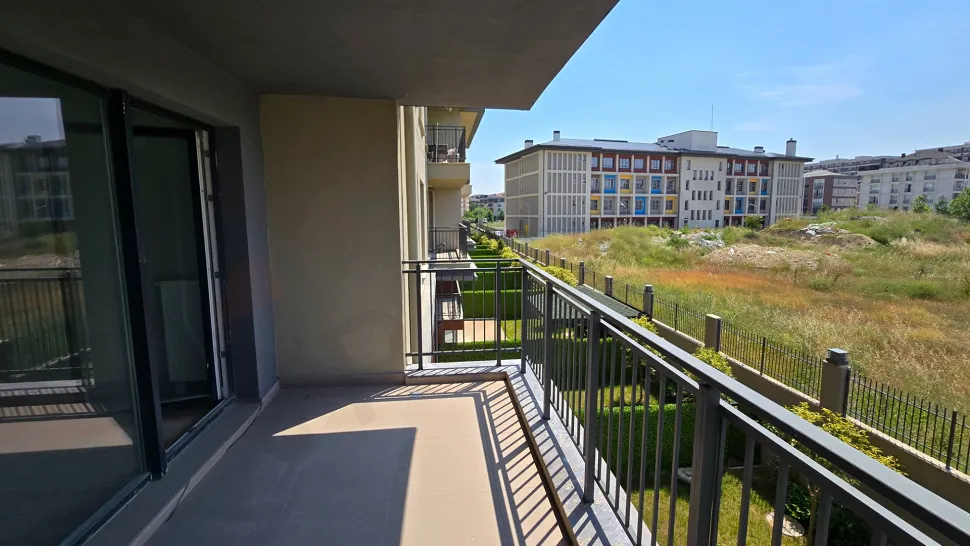 Bright 2+1 Apartment with Dual Balconies & Green City Views in Beylikdüzü
