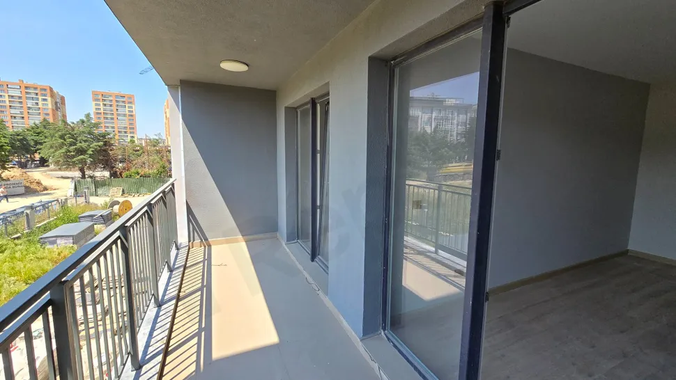 Bright 2+1 Apartment with Dual Balconies & Green City Views in Beylikdüzü