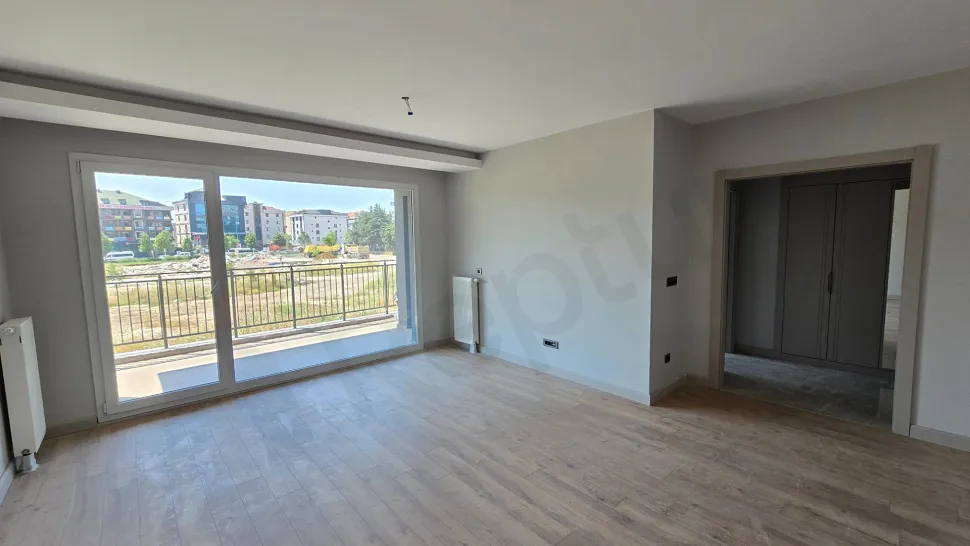 Bright 2+1 Apartment with Dual Balconies & Green City Views in Beylikdüzü