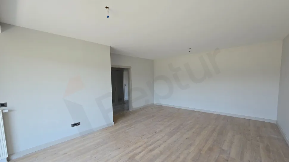 Bright 2+1 Apartment with Dual Balconies & Green City Views in Beylikdüzü