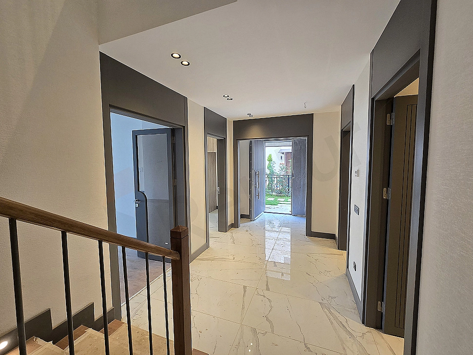 Image of villa entrance door