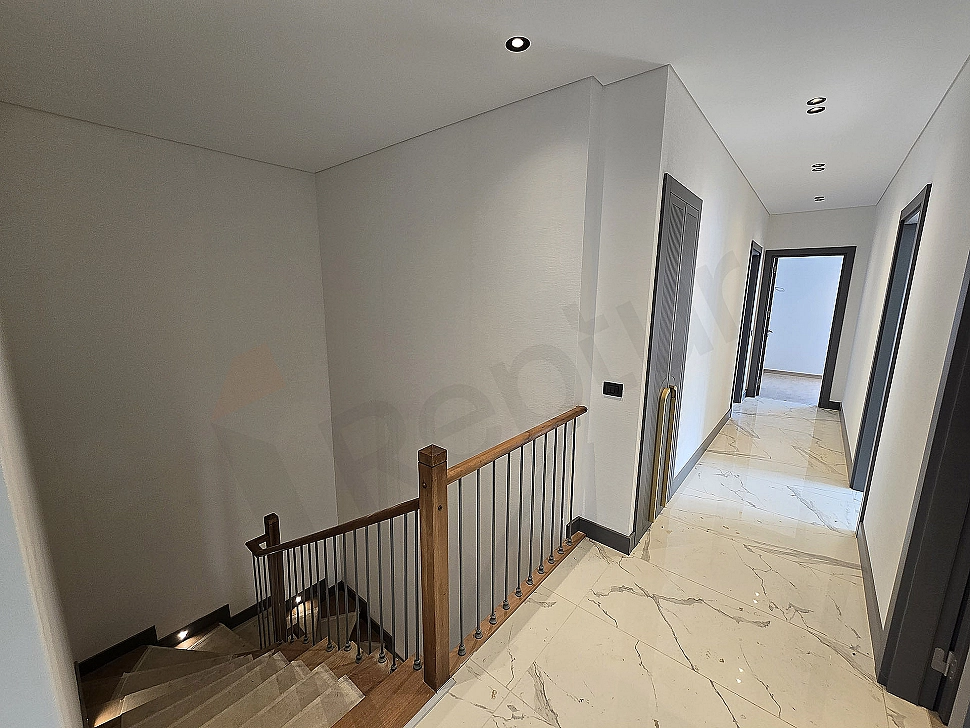 Hallway view of unfurnished villa for sale in Başakşehir.