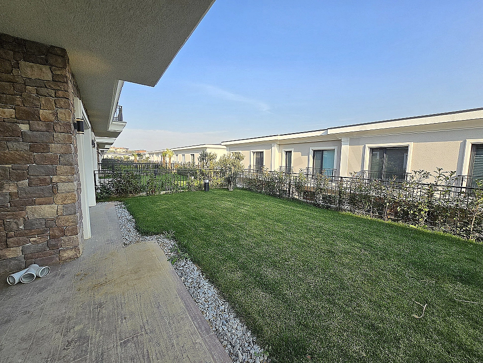 Image of a spacious terrace area.