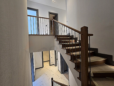 Interior view of the corridor of a villa for sale in Başakşehir.