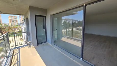 Double Balcony Luxury: Turnkey 2+1 with Scenic Vistas