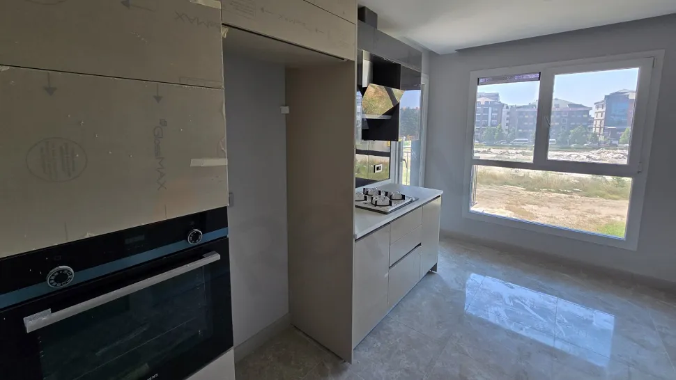 Double Balcony Luxury: Turnkey 2+1 with Scenic Vistas