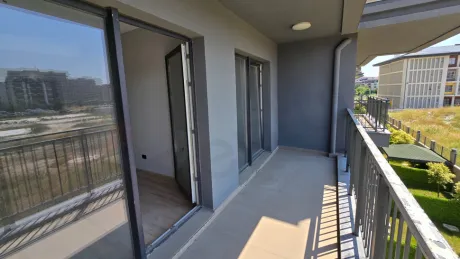 Double Balcony Luxury: Turnkey 2+1 with Scenic Vistas