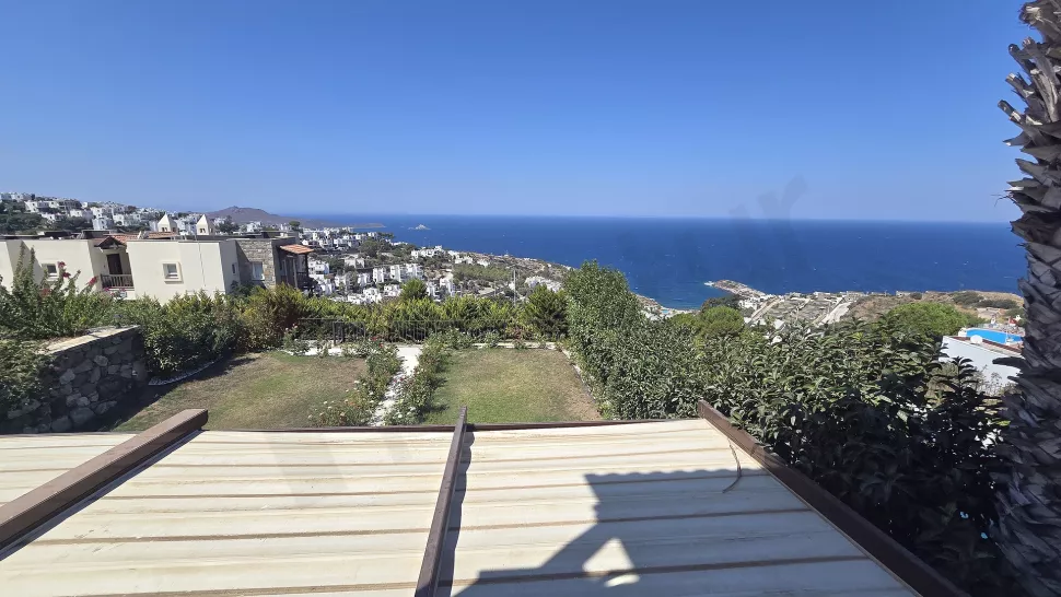 4+1 Duplex Villa for Sale in Yalikavak, Bodrum – Sea View & Private Living