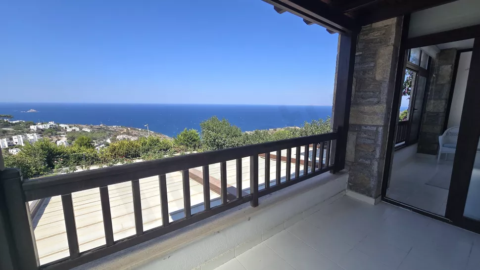 4+1 Duplex Villa for Sale in Yalikavak, Bodrum – Sea View & Private Living