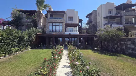 4+1 Duplex Villa for Sale in Yalikavak, Bodrum – Sea View & Private Living