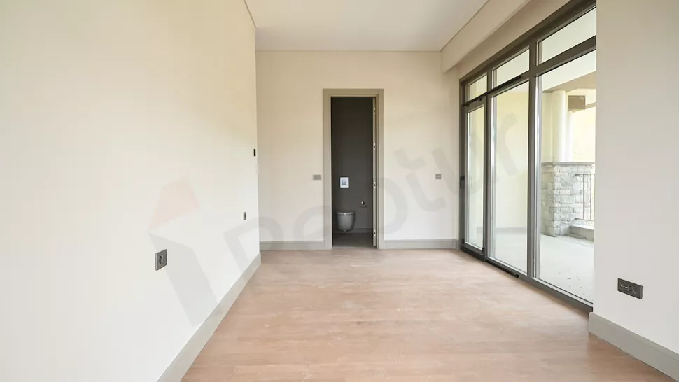 Luxury Eyüpsultan Duplex: Premium Site with Indoor Pool