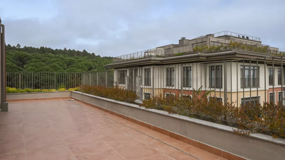 Luxury Eyüpsultan Duplex: Premium Site with Indoor Pool