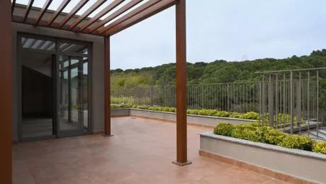 Luxury Eyüpsultan Duplex: Premium Site with Indoor Pool