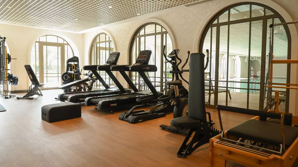 Luxury Eyüpsultan Duplex: Premium Site with Indoor Pool