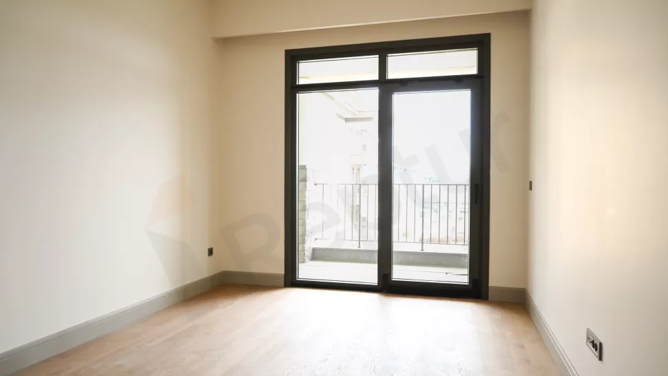 Luxury Eyüpsultan Duplex: Premium Site with Indoor Pool
