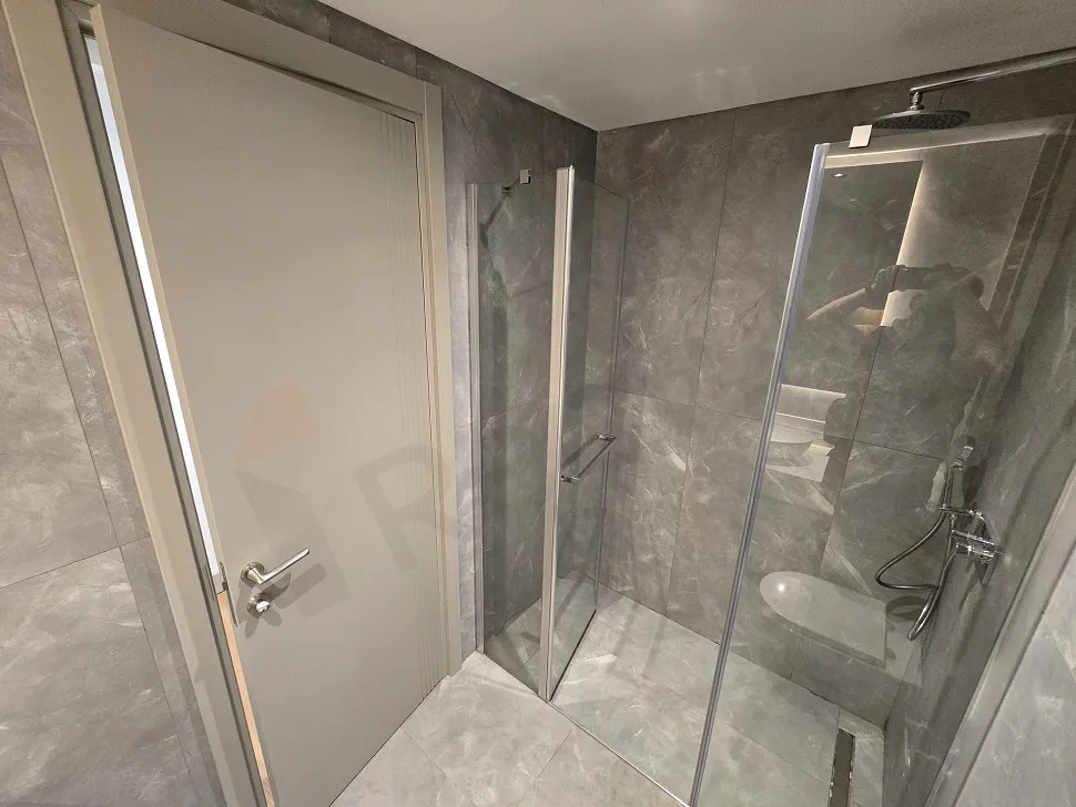 Modern and stylishly designed spacious bathroom interior