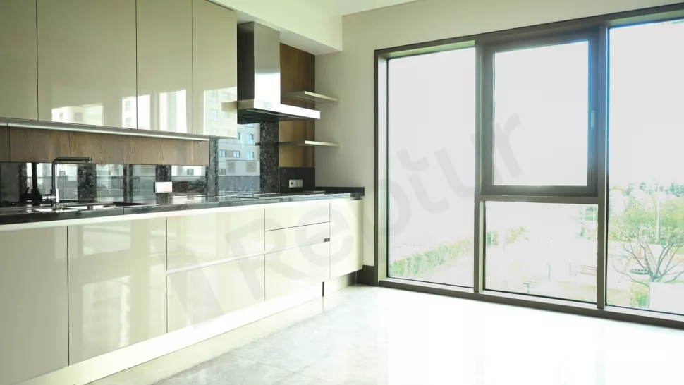 Luxury Seafront Apartment in Bakirkoy with Premium Amenities
