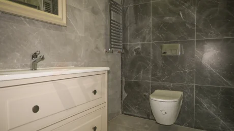 Modern Esenyurt Apartment in Istanbul with Indoor Pool & Security