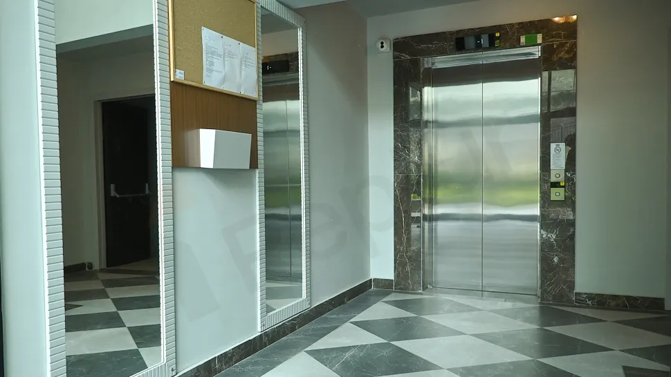 Modern Esenyurt Apartment in Istanbul with Indoor Pool & Security