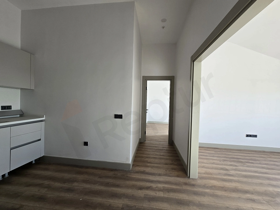 Interior view of a corridor in a duplex apartment in Ataşehir.