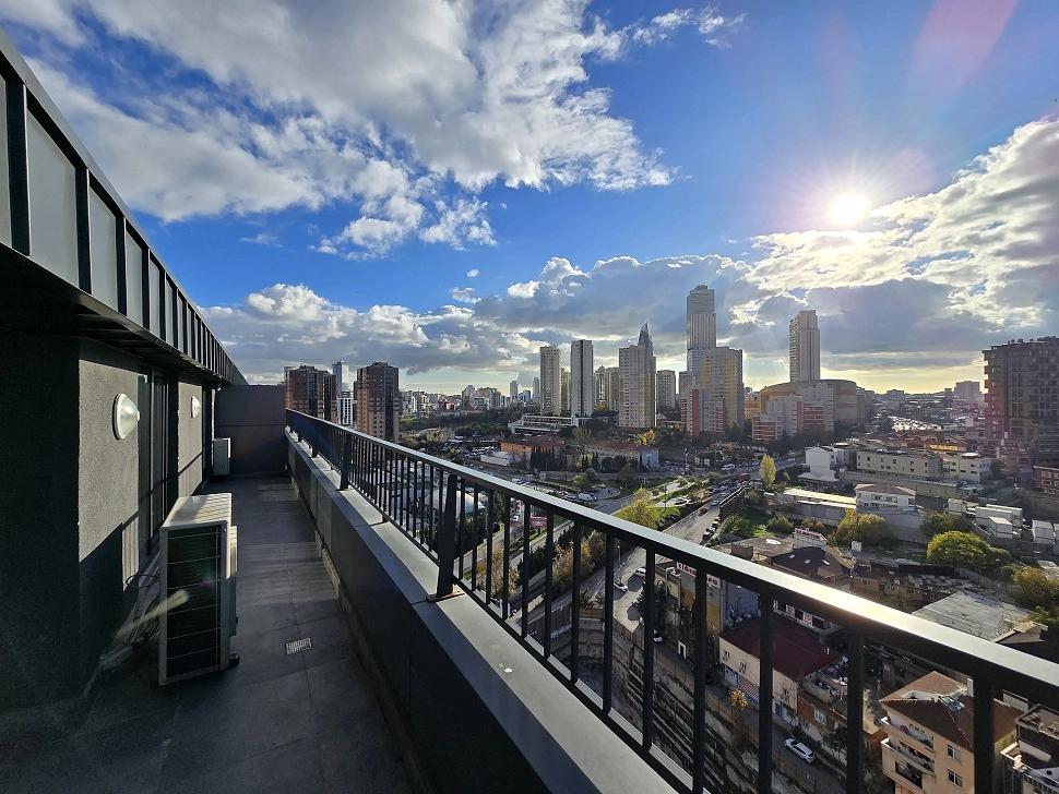 Panoramic view of a duplex apartment with city view in Ataşehir.