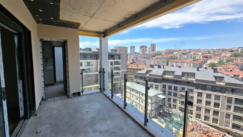 Expansive 3+1 Family Residence with an Independent Kitchen in Beşiktaş