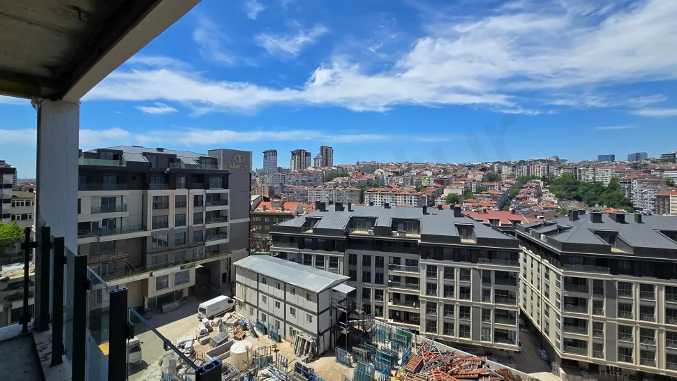 Expansive 3+1 Family Residence with an Independent Kitchen in Beşiktaş