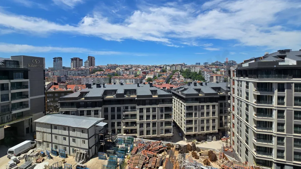 Expansive 3+1 Family Residence with an Independent Kitchen in Beşiktaş