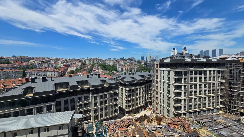 Expansive 3+1 Family Residence with an Independent Kitchen in Beşiktaş